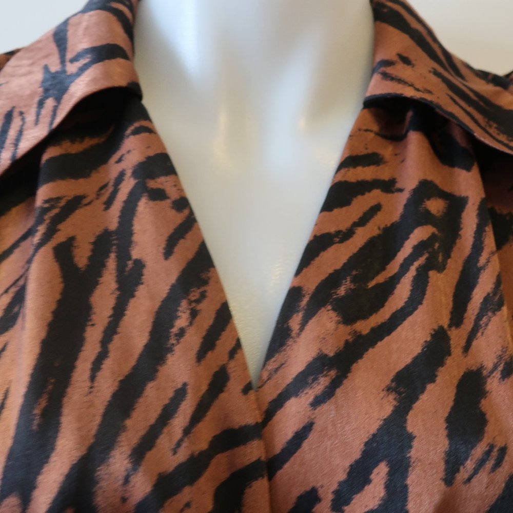 Ronny Kobo Collection Brown and Black Blouse - Picture 3 of 16